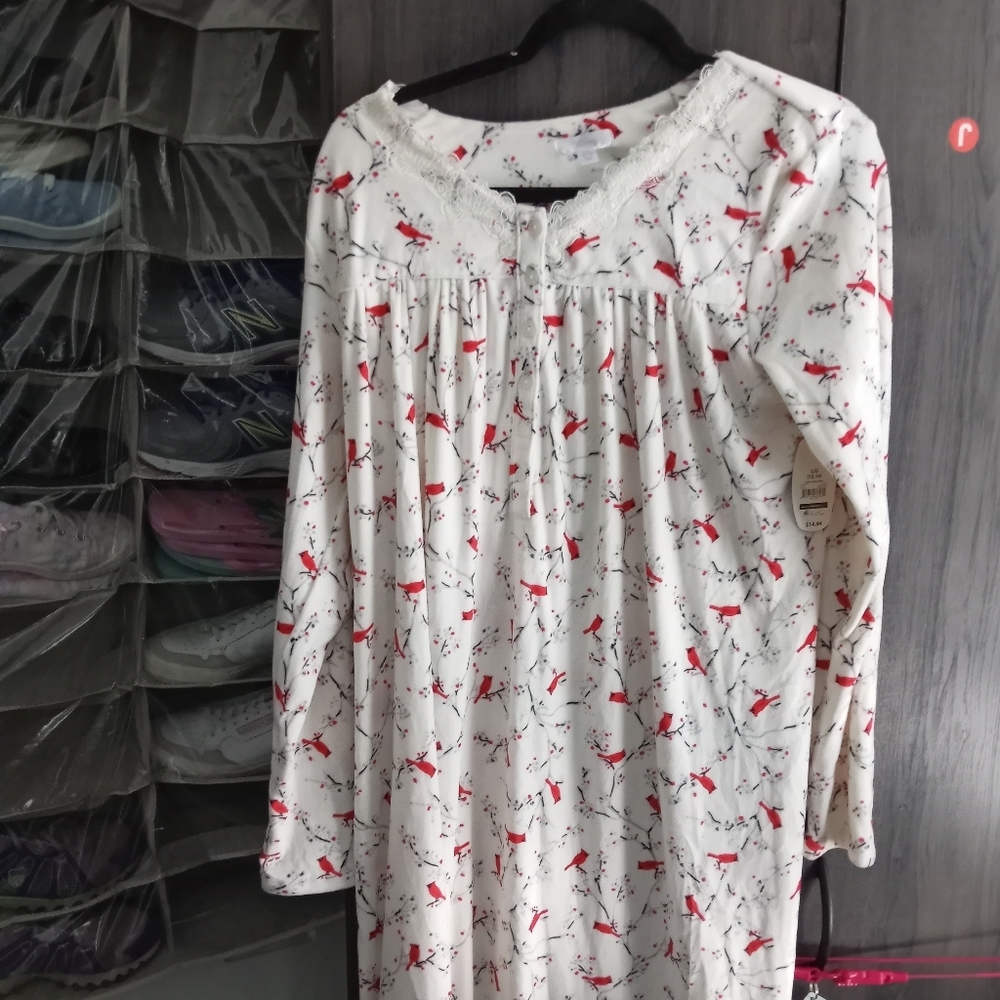 Woman's night gown